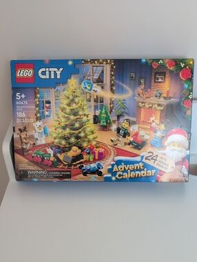 LEGO City Advent Calendar Holiday Playset - Green, Red, Blue